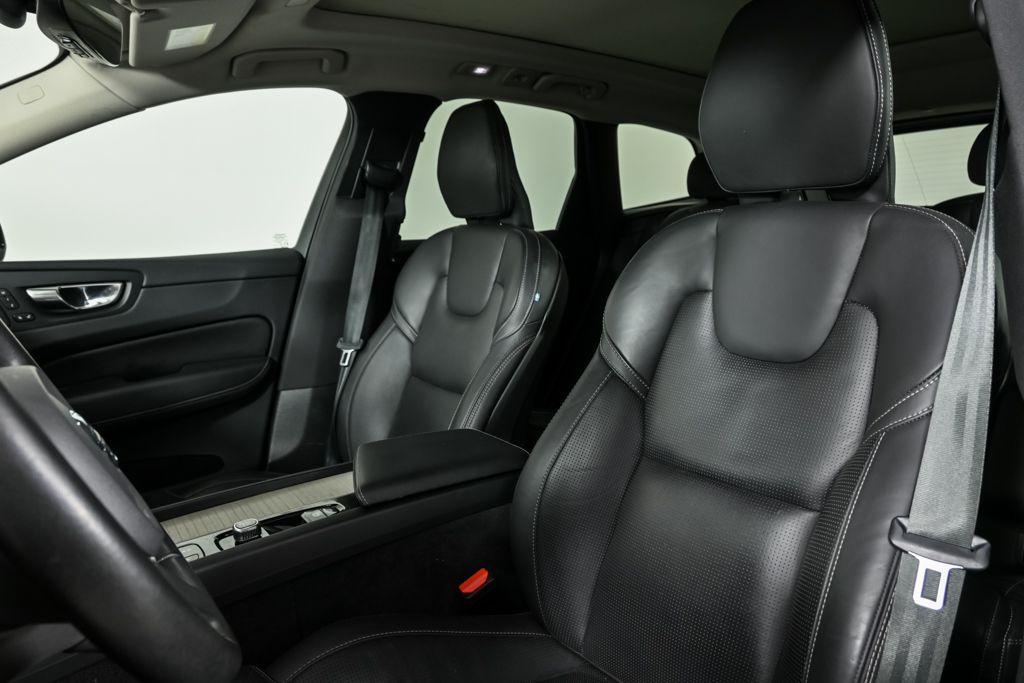 used 2022 Volvo XC60 car, priced at $31,628