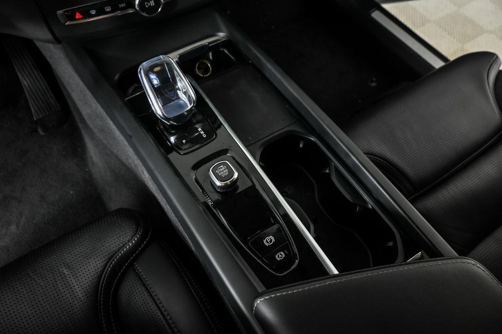 used 2022 Volvo XC60 car, priced at $31,628