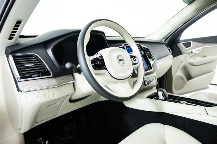 used 2024 Volvo XC90 Recharge Plug-In Hybrid car, priced at $52,977