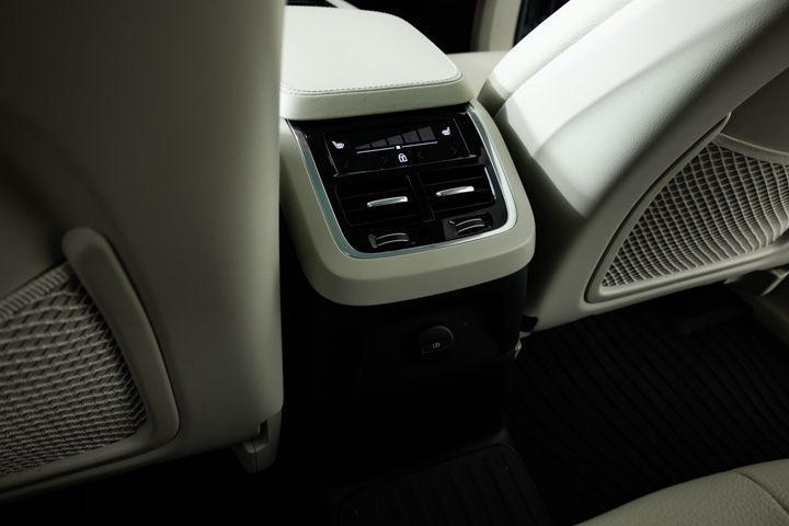 used 2024 Volvo XC90 Recharge Plug-In Hybrid car, priced at $52,977