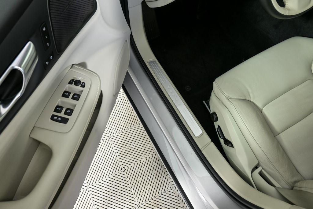 used 2025 Volvo S60 car, priced at $34,951