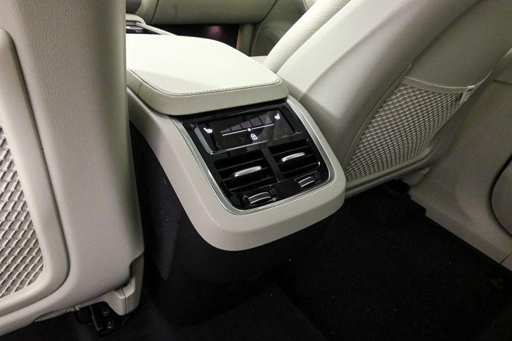 new 2025 Volvo XC90 car, priced at $64,765