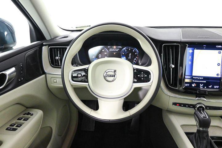 used 2021 Volvo XC60 car, priced at $31,400