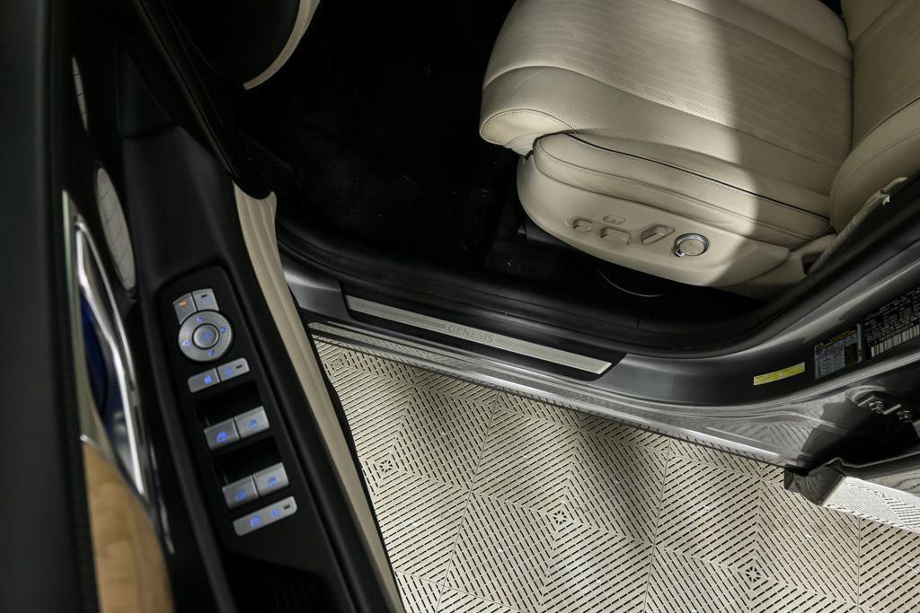 used 2021 Genesis GV80 car, priced at $30,914