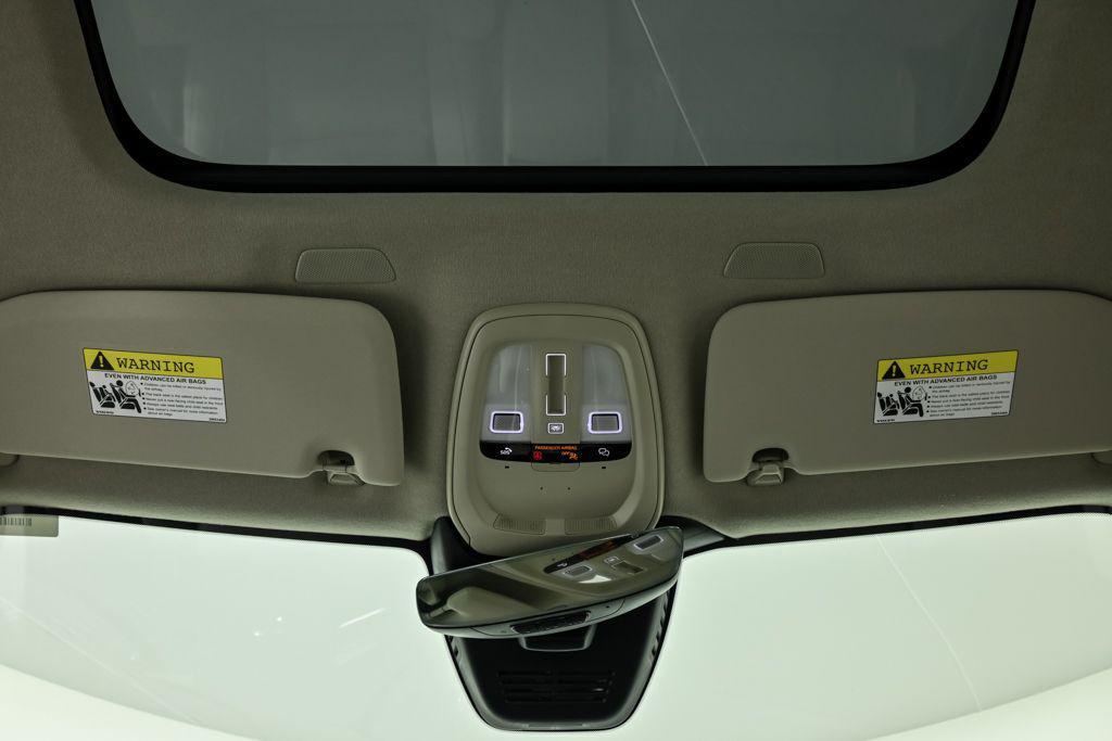 new 2026 Volvo XC40 car