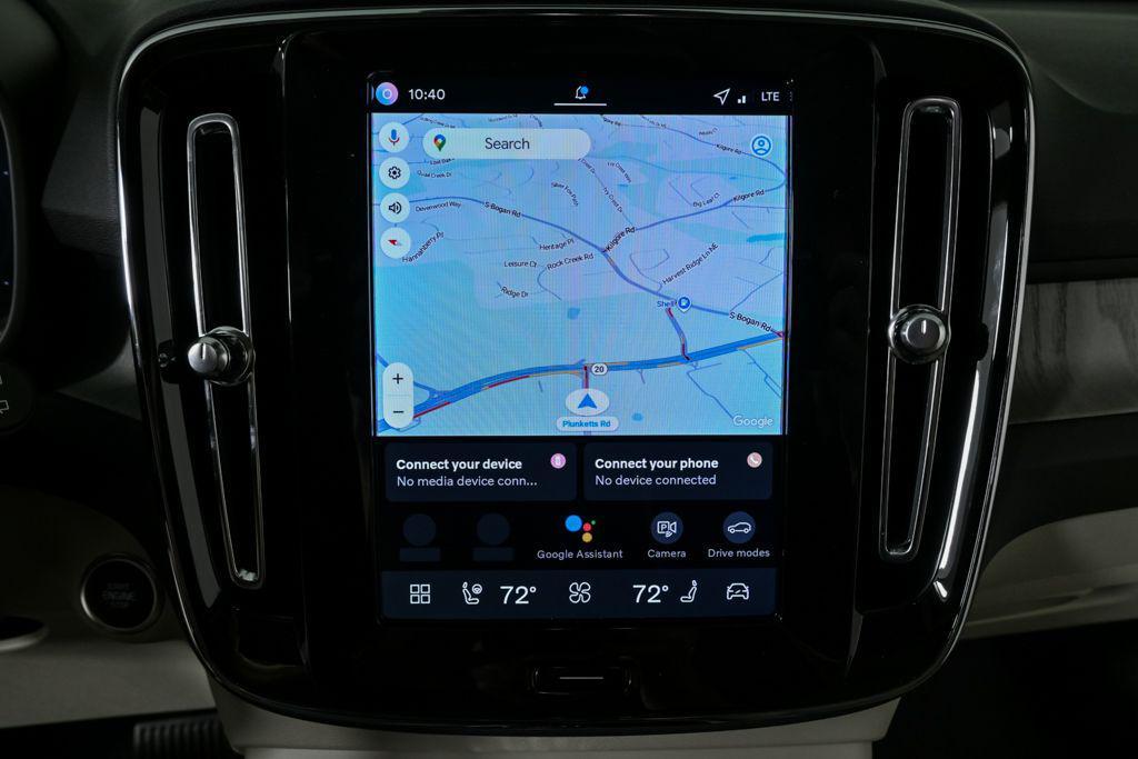 new 2026 Volvo XC40 car