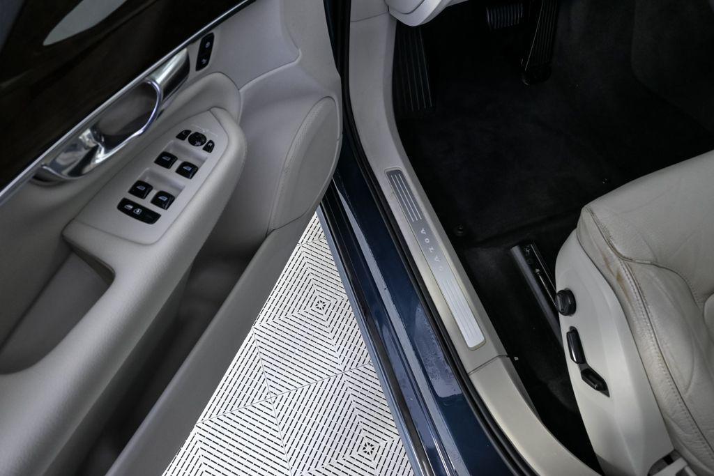 used 2019 Volvo XC90 car, priced at $20,575