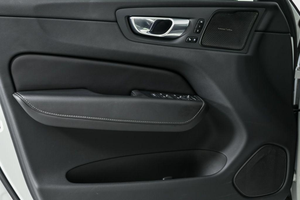 used 2023 Volvo XC60 car, priced at $38,133