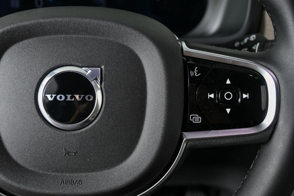 new 2026 Volvo XC90 Plug-In Hybrid car, priced at $85,625