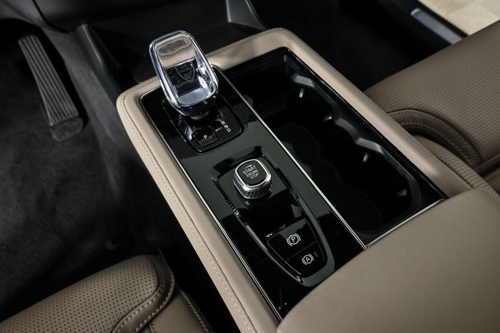 new 2026 Volvo XC90 Plug-In Hybrid car, priced at $85,625