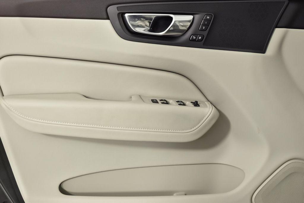 used 2023 Volvo XC60 car, priced at $34,119