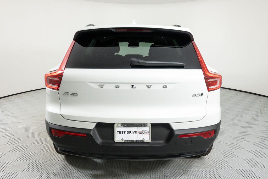 used 2025 Volvo XC40 car, priced at $36,654