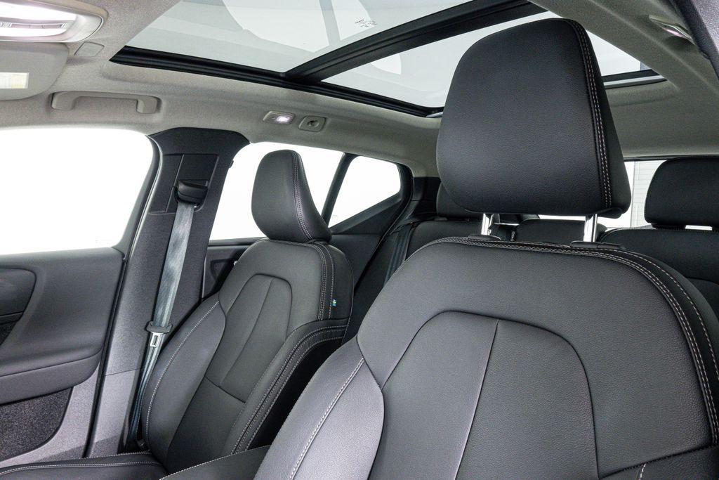 used 2025 Volvo XC40 car, priced at $36,654