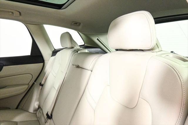 new 2025 Volvo XC60 car, priced at $55,360