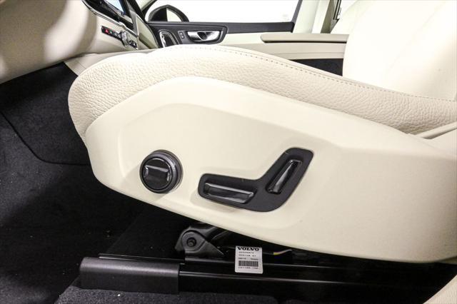new 2025 Volvo XC60 car, priced at $55,360