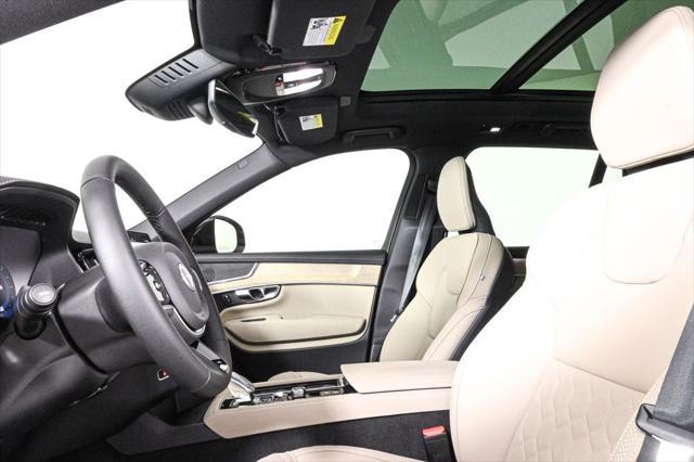 new 2025 Volvo XC90 car, priced at $60,545