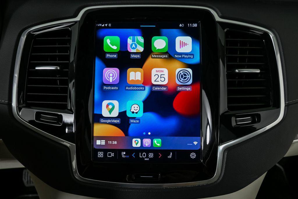 used 2024 Volvo XC90 Recharge Plug-In Hybrid car, priced at $53,177