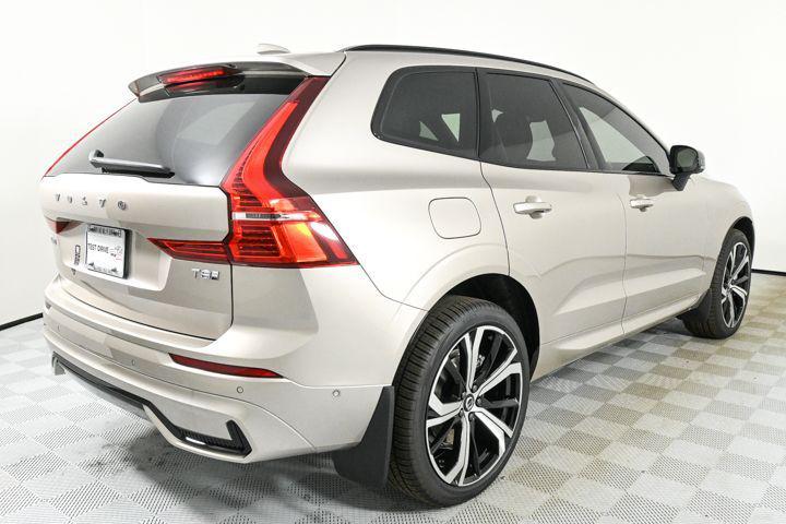 new 2025 Volvo XC60 Plug-In Hybrid car, priced at $67,925