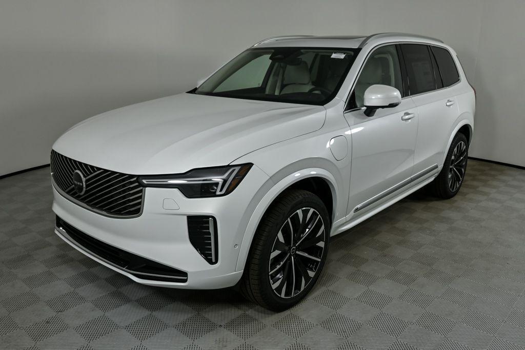 new 2026 Volvo XC90 Plug-In Hybrid car