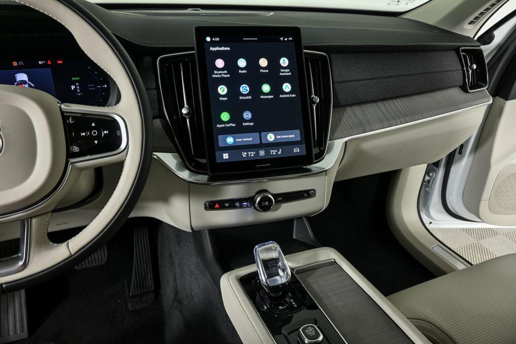 new 2026 Volvo XC90 Plug-In Hybrid car