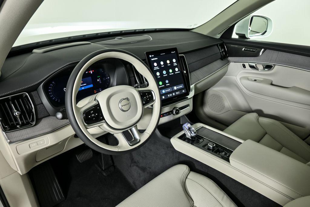 new 2026 Volvo XC90 Plug-In Hybrid car