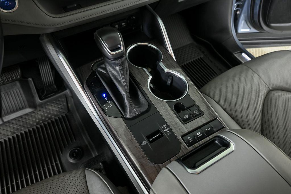 used 2021 Toyota Highlander Hybrid car, priced at $38,253