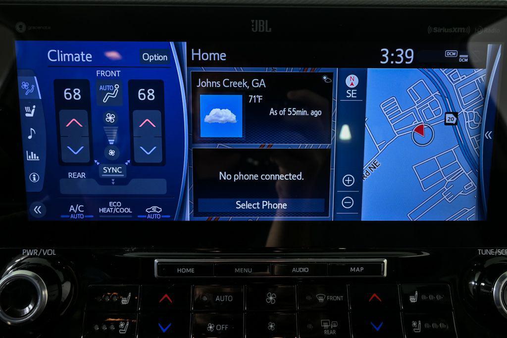 used 2021 Toyota Highlander Hybrid car, priced at $38,253