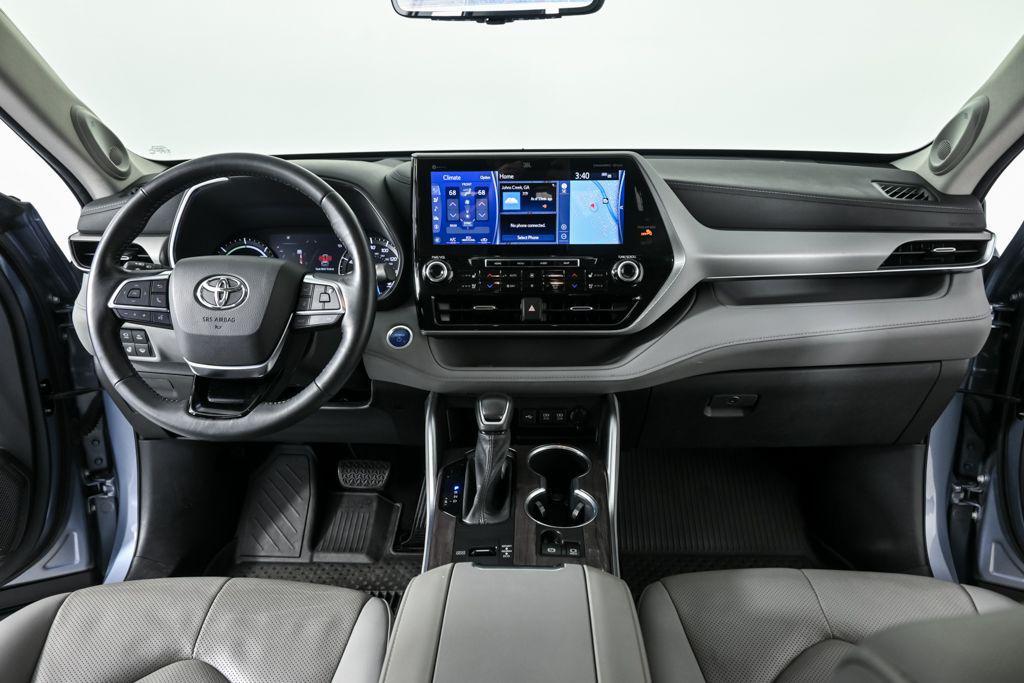 used 2021 Toyota Highlander Hybrid car, priced at $38,253