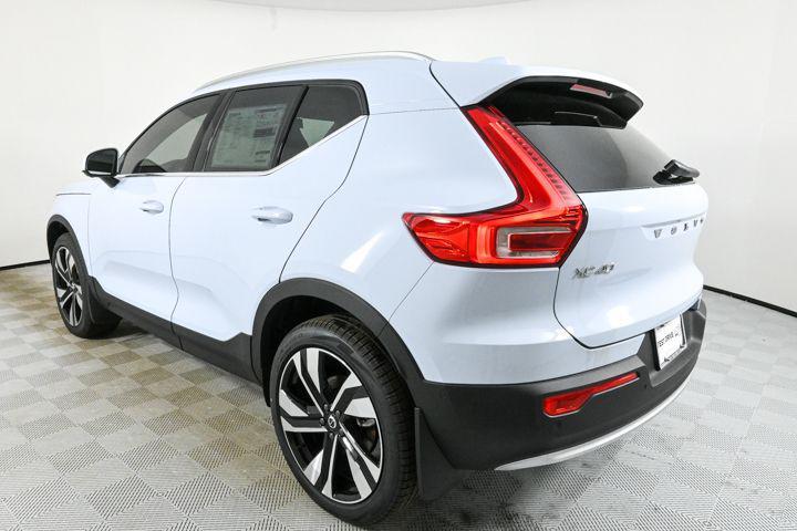 new 2025 Volvo XC40 car, priced at $49,775