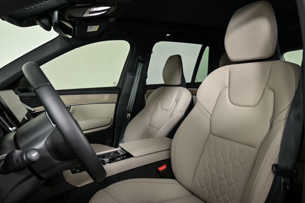 new 2026 Volvo XC90 car, priced at $71,825
