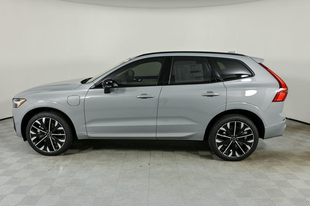 new 2026 Volvo XC60 Plug-In Hybrid car, priced at $75,235