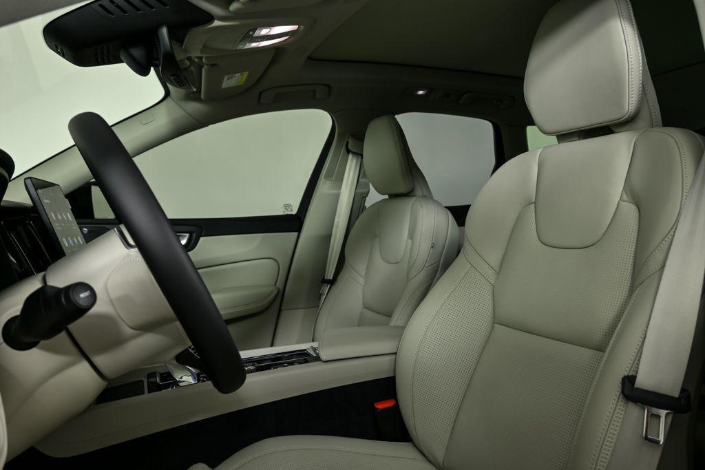 new 2026 Volvo XC60 Plug-In Hybrid car, priced at $75,235