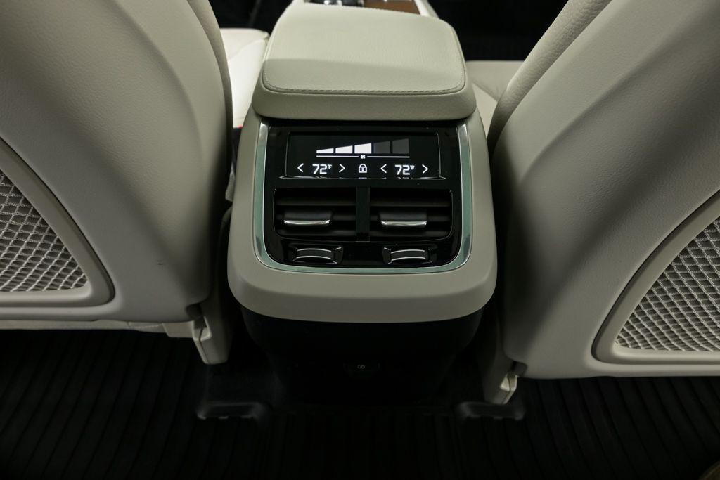 used 2022 Volvo XC90 car, priced at $31,494