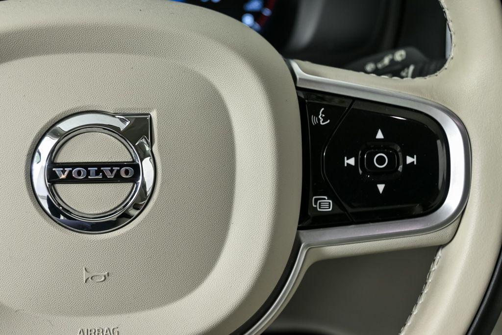 used 2022 Volvo XC90 car, priced at $31,494
