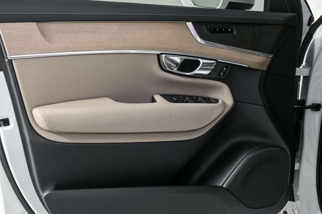 new 2026 Volvo XC90 car, priced at $67,275