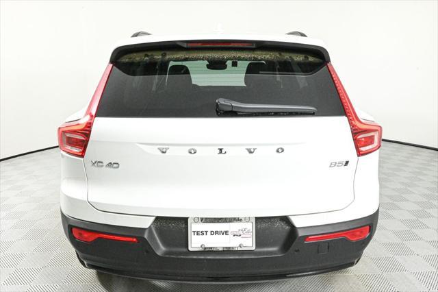 new 2025 Volvo XC40 car, priced at $50,565