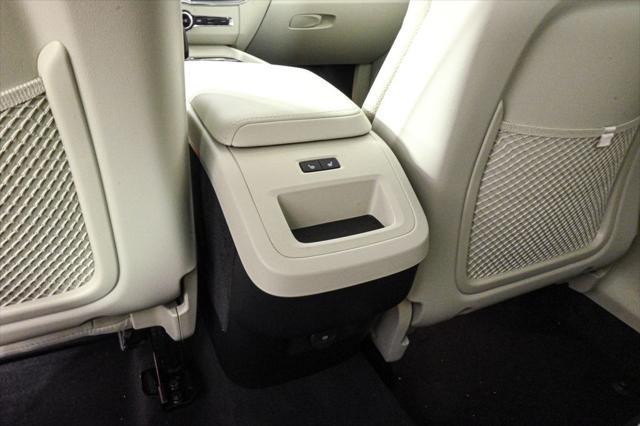 new 2025 Volvo XC60 car, priced at $55,360