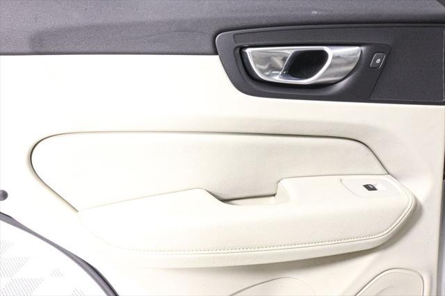 used 2022 Volvo XC60 car, priced at $27,700