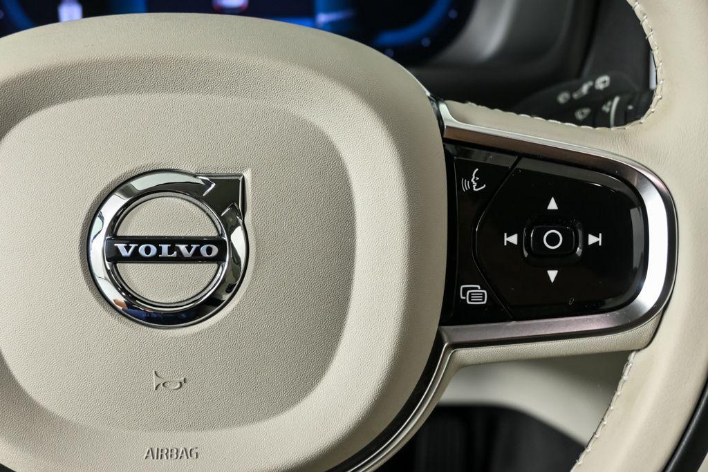 used 2024 Volvo XC90 Recharge Plug-In Hybrid car, priced at $51,656