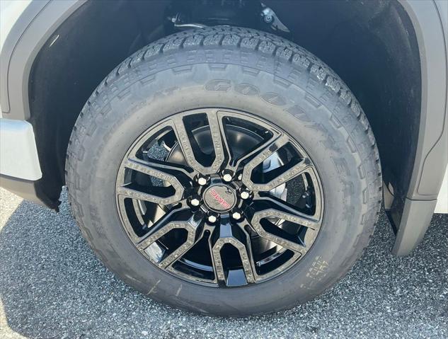 new 2025 GMC Sierra 1500 car, priced at $59,455
