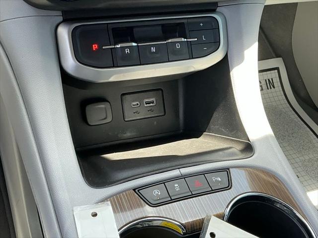 used 2022 GMC Acadia car, priced at $25,795