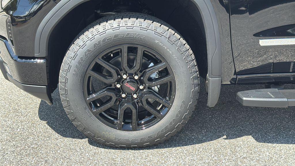 new 2026 GMC Sierra 1500 car, priced at $66,645