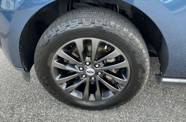 used 2019 Ford Expedition car, priced at $31,356
