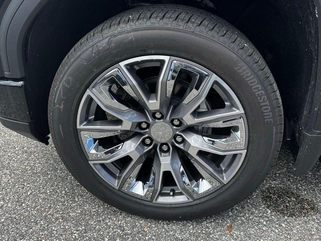 new 2025 GMC Sierra 1500 car, priced at $69,225