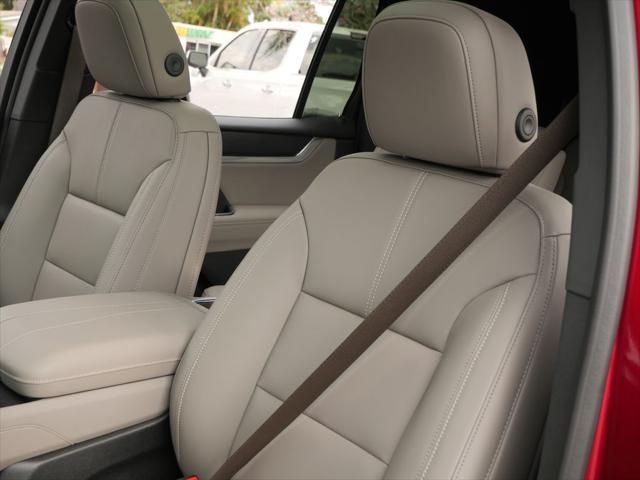new 2025 GMC Acadia car, priced at $50,926