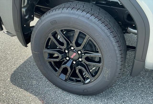 new 2025 GMC Sierra 1500 car, priced at $48,168