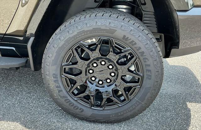 new 2025 GMC HUMMER EV SUV car, priced at $97,345
