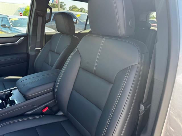 new 2025 GMC Acadia car, priced at $50,525