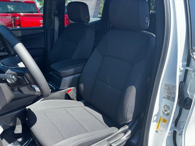 new 2025 GMC Canyon car, priced at $39,995
