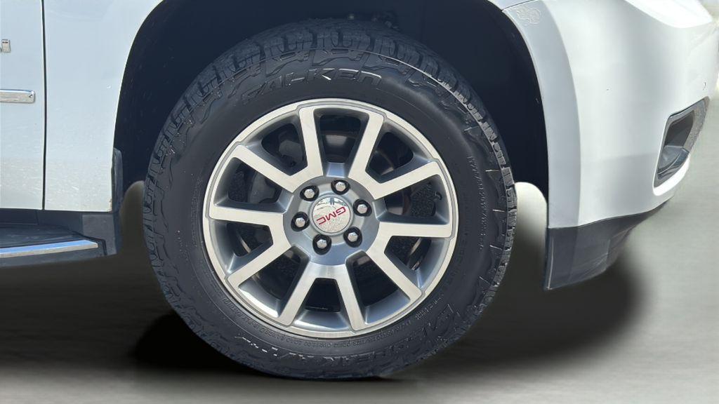 used 2018 GMC Yukon XL car, priced at $29,595